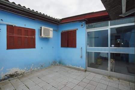 Casa à venda com 116m², 3 quartos e 2 vagasCasa Fundos