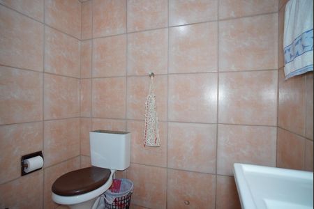 Casa à venda com 116m², 3 quartos e 2 vagasBanheiro da Suíte