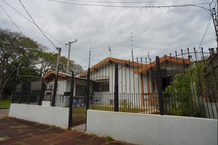 Casa à venda com 116m², 3 quartos e 2 vagasFachada