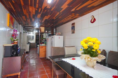 Casa à venda com 116m², 3 quartos e 2 vagasCozinha