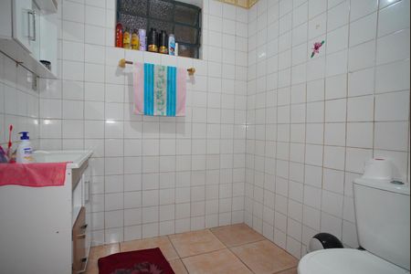 Casa à venda com 116m², 3 quartos e 2 vagasBanheiro Social