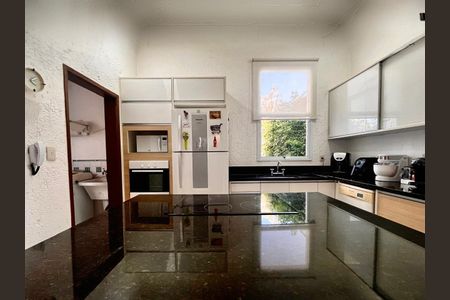 Casa à venda com 278m², 3 quartos e 3 vagasCozinha