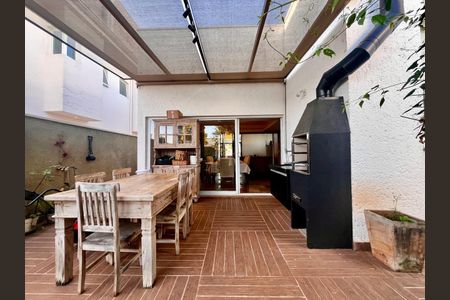 Casa à venda com 278m², 3 quartos e 3 vagasVaranda gourmet