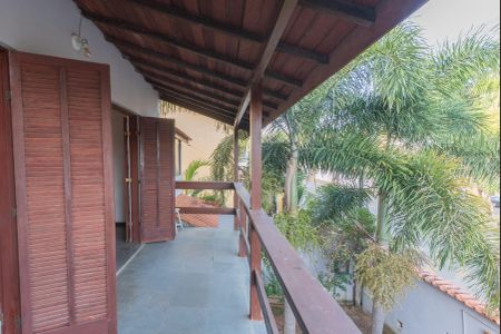 Casa à venda com 135m², 3 quartos e 2 vagas Casa à venda com 135m², 3 quartos e 2 vagasVaranda da Sala