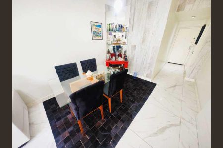 Apartamento à venda com 70m², 2 quartos e 1 vaga