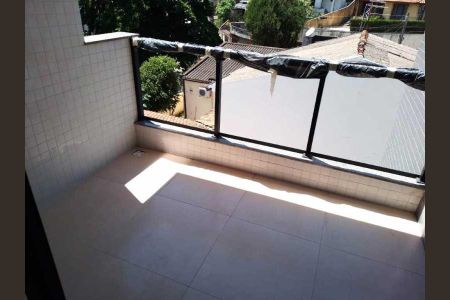 Apartamento à venda com 72m², 2 quartos e 1 vaga