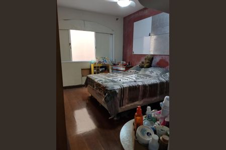 Casa à venda com 585m², 4 quartos e 3 vagas