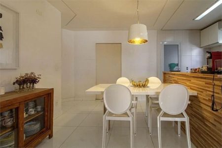 Apartamento à venda com 90m², 2 quartos e 2 vagas