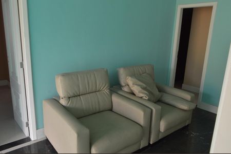 Casa de condomínio para alugar com 362m², 5 quartos e 5 vagas Casa de condomínio para alugar com 362m², 5 quartos e 5 vagasSaleta