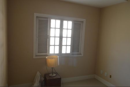 Casa de condomínio para alugar com 362m², 5 quartos e 5 vagas Casa de condomínio para alugar com 362m², 5 quartos e 5 vagasQuarto 1