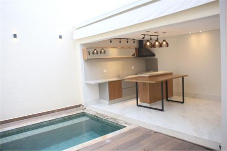 Casa à venda com 128m², 4 quartos e sem vaga