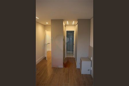 Casa à venda com 128m², 4 quartos e sem vaga