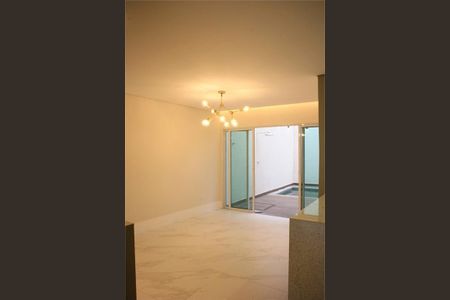 Casa à venda com 128m², 4 quartos e sem vaga