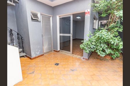 Casa à venda com 189m², 3 quartos e 2 vagas Casa à venda com 189m², 3 quartos e 2 vagasÁrea comum