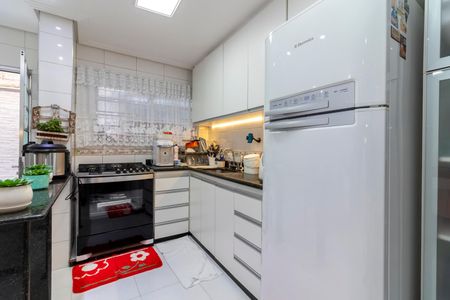 Casa à venda com 192m², 4 quartos e 3 vagas Casa à venda com 192m², 4 quartos e 3 vagasCozinha
