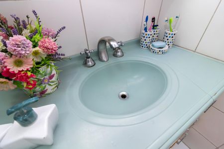 Casa à venda com 192m², 4 quartos e 3 vagas Casa à venda com 192m², 4 quartos e 3 vagasBanheiro