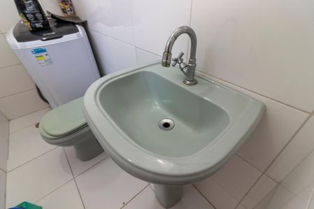 Casa à venda com 192m², 4 quartos e 3 vagas Casa à venda com 192m², 4 quartos e 3 vagasBanheiro da Suíte