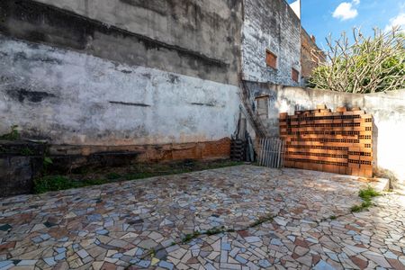 Casa à venda com 192m², 4 quartos e 3 vagas Casa à venda com 192m², 4 quartos e 3 vagasÁrea comum