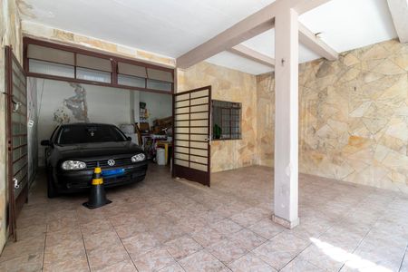 Casa à venda com 192m², 4 quartos e 3 vagas Casa à venda com 192m², 4 quartos e 3 vagasGaragem