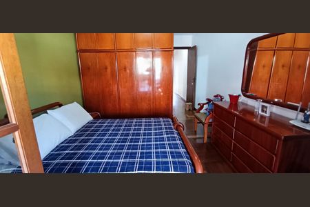 Casa à venda com 127m², 3 quartos e 2 vagas Casa à venda com 127m², 3 quartos e 2 vagasSuíte
