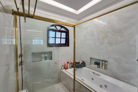 Casa à venda com 182m², 3 quartos e 2 vagasBanheiro da Suíte