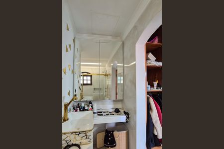 Casa à venda com 182m², 3 quartos e 2 vagasBanheiro da Suíte