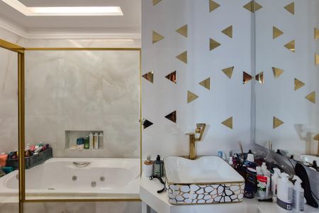 Casa à venda com 182m², 3 quartos e 2 vagasBanheiro da Suíte