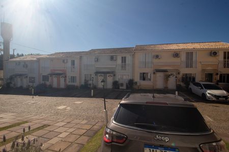Casa à venda com 90m², 2 quartos e 2 vagas Casa à venda com 90m², 2 quartos e 2 vagasVista