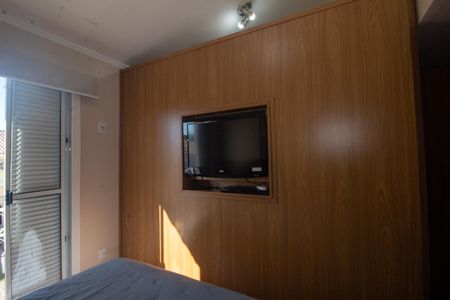 Casa à venda com 90m², 2 quartos e 2 vagas Casa à venda com 90m², 2 quartos e 2 vagasSuíte