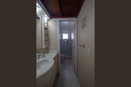 Casa à venda com 90m², 2 quartos e 2 vagas Casa à venda com 90m², 2 quartos e 2 vagasBanheiro da Suíte