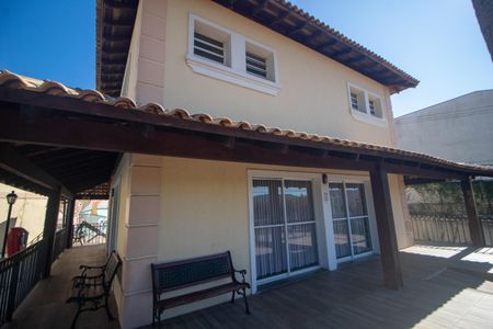 Casa à venda com 90m², 2 quartos e 2 vagas Casa à venda com 90m², 2 quartos e 2 vagasÁrea comum - Salão de festas