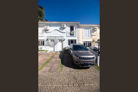 Casa à venda com 90m², 2 quartos e 2 vagas Casa à venda com 90m², 2 quartos e 2 vagasÁrea comum - Garagem