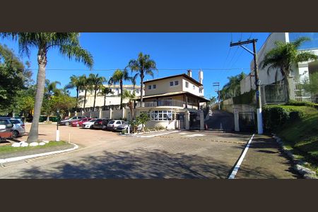 Casa à venda com 90m², 2 quartos e 2 vagas Casa à venda com 90m², 2 quartos e 2 vagasFachada