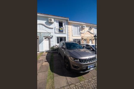 Casa à venda com 90m², 2 quartos e 2 vagas Casa à venda com 90m², 2 quartos e 2 vagasÁrea comum - Garagem