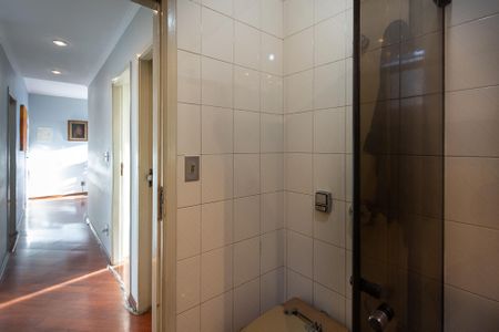 Apartamento à venda com 65m², 2 quartos e 1 vaga Apartamento à venda com 65m², 2 quartos e 1 vagaBanheiro Social