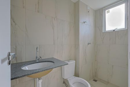 Apartamento à venda com 55m², 2 quartos e 2 vagas Apartamento à venda com 55m², 2 quartos e 2 vagasBanheiro da Suíte 2