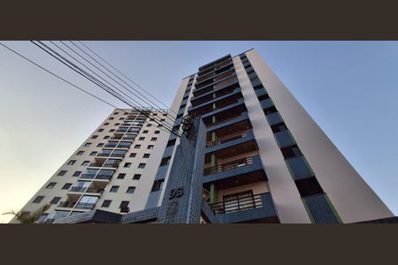 Apartamento à venda com 82m², 2 quartos e 1 vaga Apartamento à venda com 82m², 2 quartos e 1 vagaFachada
