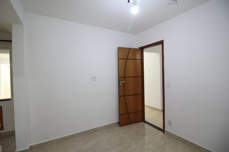 Casa à venda com 44m², 2 quartos e 2 vagasSuíte