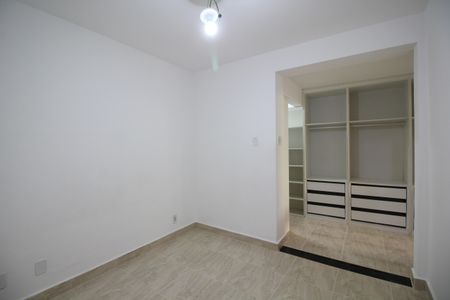 Casa à venda com 44m², 2 quartos e 2 vagasSuíte