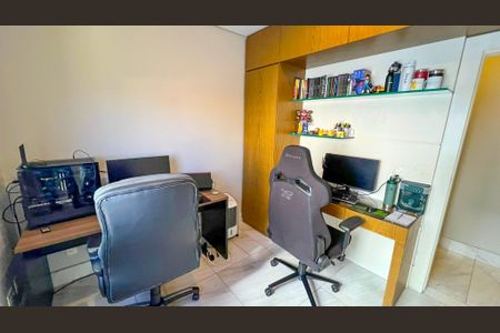 Apartamento à venda com 121m², 3 quartos e 2 vagas Apartamento à venda com 121m², 3 quartos e 2 vagasQuarto 2