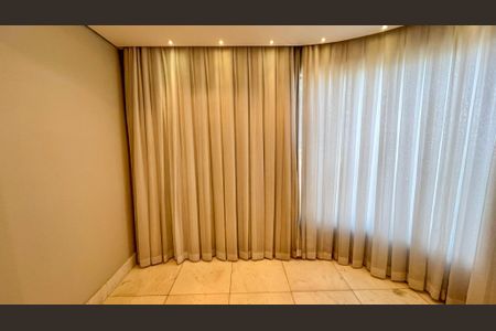 Apartamento à venda com 121m², 3 quartos e 2 vagas Apartamento à venda com 121m², 3 quartos e 2 vagasSala de Jantar