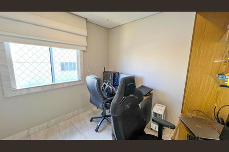 Apartamento à venda com 121m², 3 quartos e 2 vagas Apartamento à venda com 121m², 3 quartos e 2 vagasQuarto 2