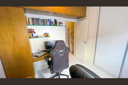 Apartamento à venda com 121m², 3 quartos e 2 vagas Apartamento à venda com 121m², 3 quartos e 2 vagasQuarto 2