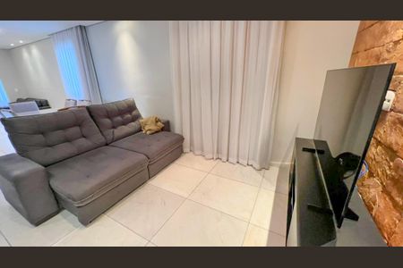 Apartamento à venda com 121m², 3 quartos e 2 vagas Apartamento à venda com 121m², 3 quartos e 2 vagasSala de jantar