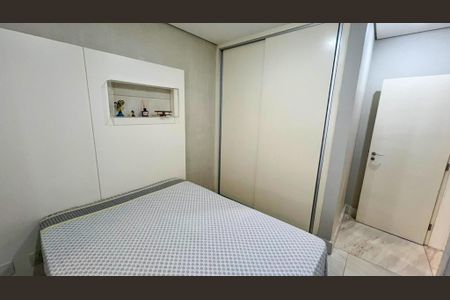 Apartamento à venda com 121m², 3 quartos e 2 vagas Apartamento à venda com 121m², 3 quartos e 2 vagasSuíte