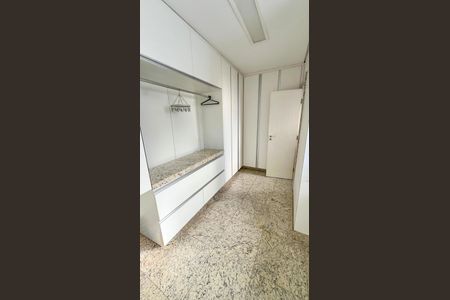 Apartamento à venda com 121m², 3 quartos e 2 vagas Apartamento à venda com 121m², 3 quartos e 2 vagasCorredor