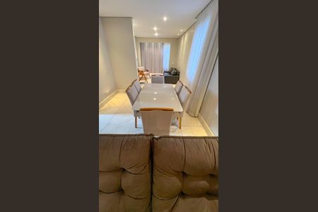 Apartamento à venda com 121m², 3 quartos e 2 vagas Apartamento à venda com 121m², 3 quartos e 2 vagasSala de Jantar