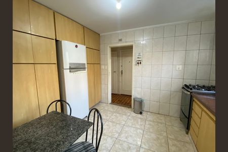 Apartamento à venda com 182m², 4 quartos e 1 vaga Apartamento à venda com 182m², 4 quartos e 1 vagaCozinha