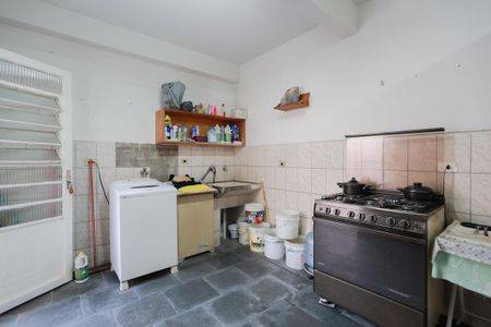 Casa à venda com 180m², 2 quartos e 2 vagas Casa à venda com 180m², 2 quartos e 2 vagasÁrea de serviço