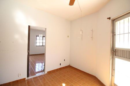 Casa de condomínio para alugar com 160m², 3 quartos e 2 vagasCloset da Suíte 3